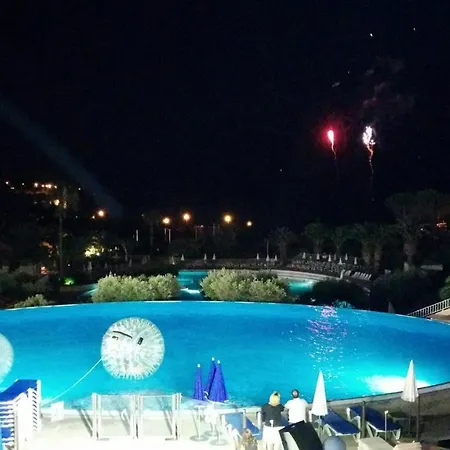 Apartament Cap Esterel Village : 3 Pieces Mer Calme - 13la *